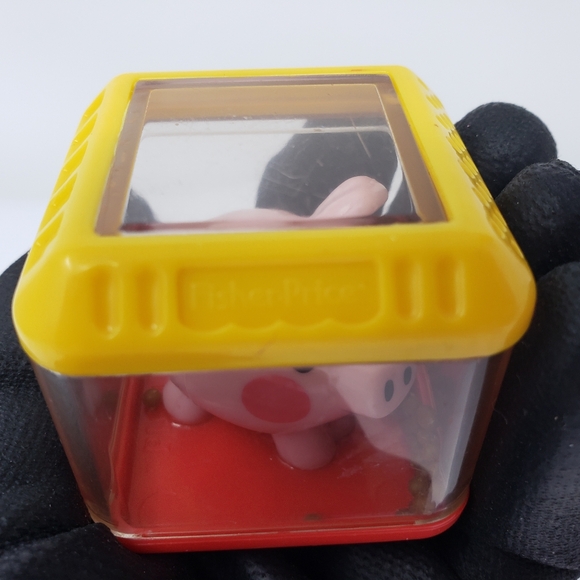 Fisher Price Peek a Boo Blocks Educational Sensory Blocks Pig Piggy Toy - Picture 12 of 15